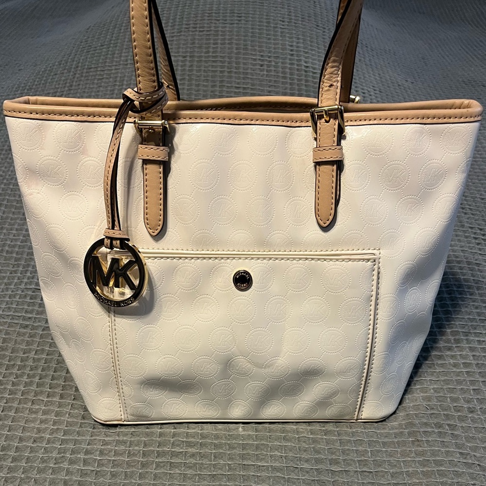 Michael Kors White Patent Leather Jet Set Signature Tote
